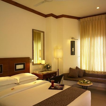 Nani Hotel Kollam Eksteriør bilde