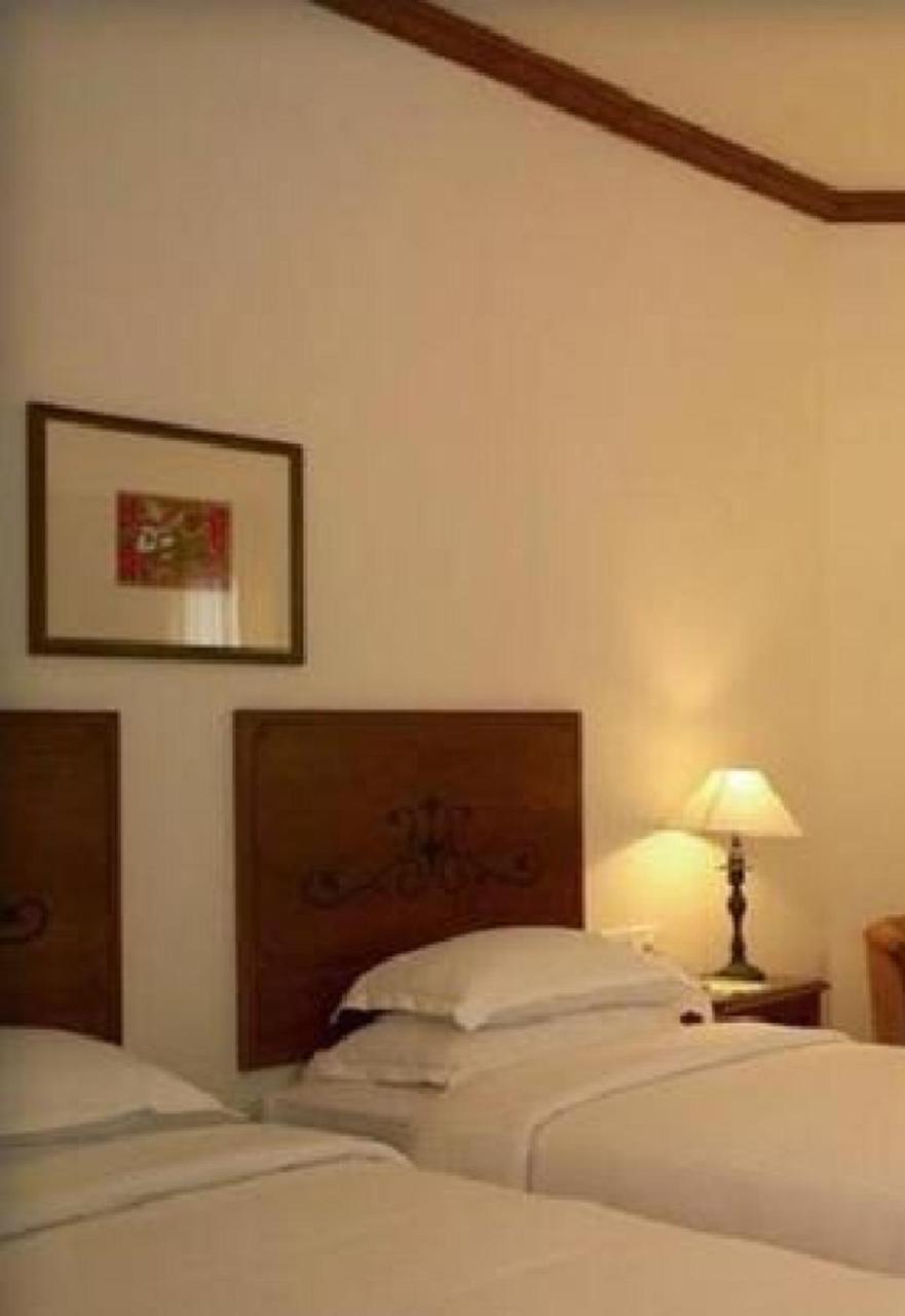 Nani Hotel Kollam Eksteriør bilde
